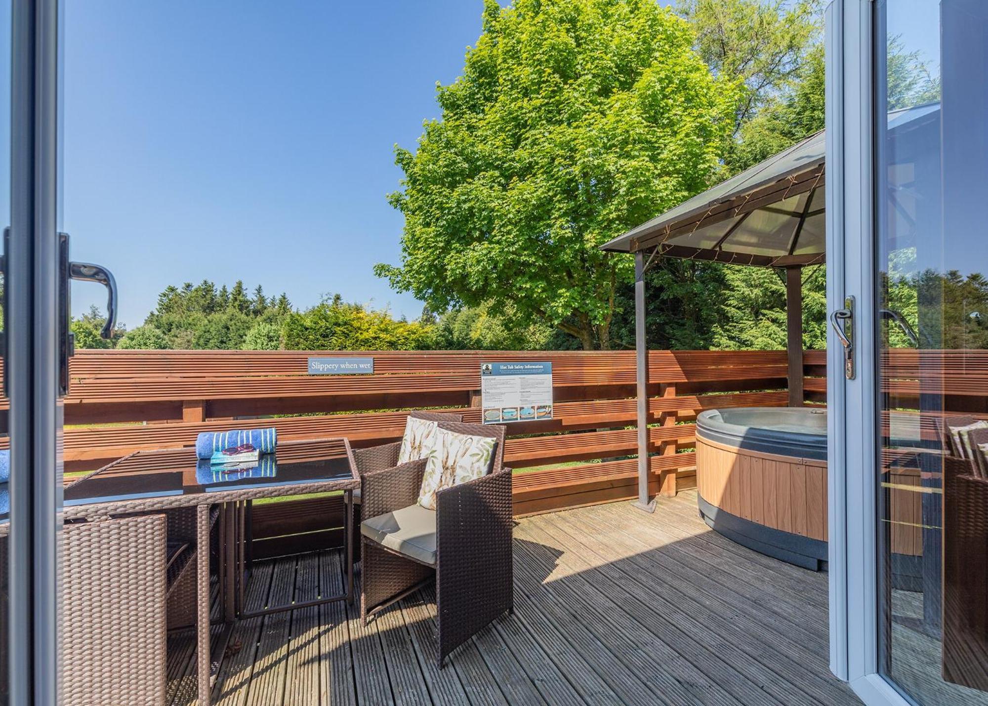 Longnor Wood Holiday Park Ngoại thất bức ảnh