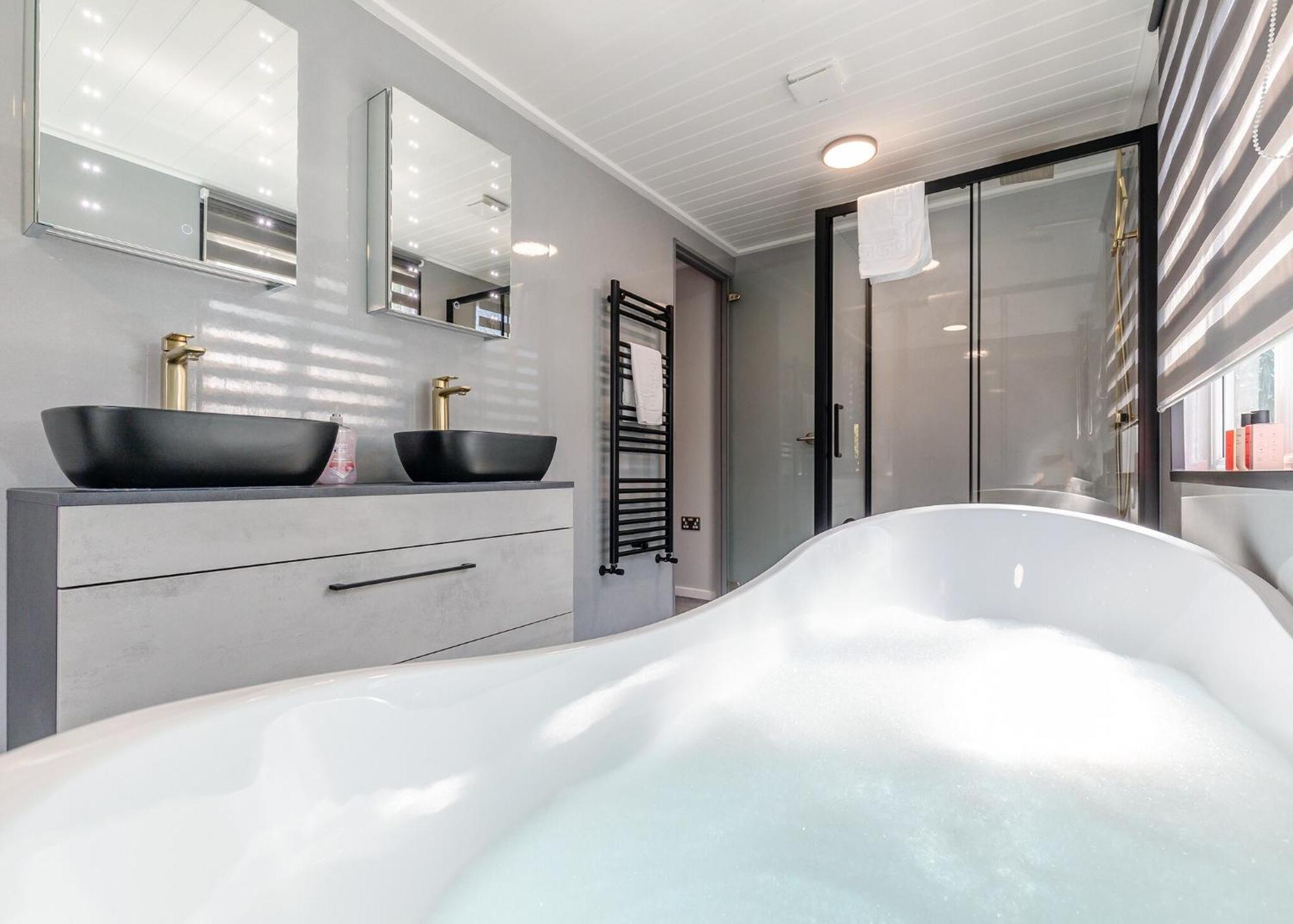 Longnor Wood Holiday Park Ngoại thất bức ảnh
